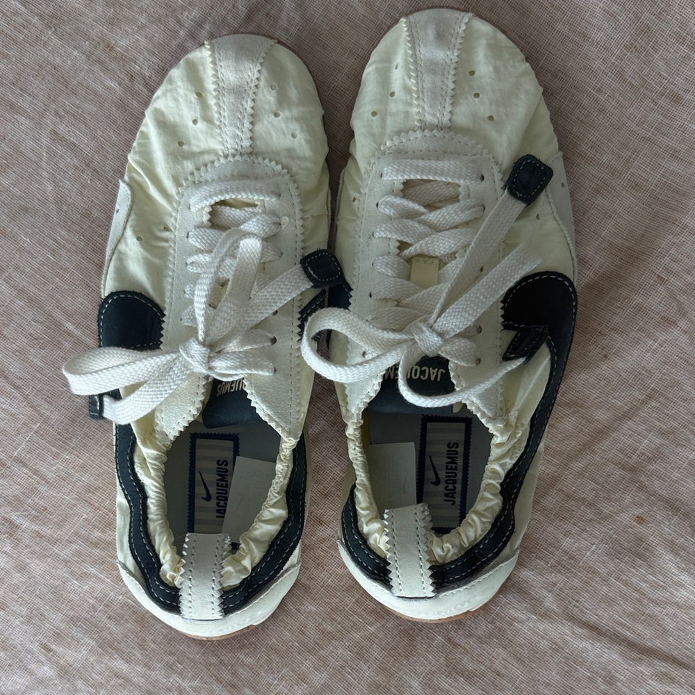 Jacquemus x Nike moon shoes Cream and Black Lace-Up Sneakers - Picture 10 of 14